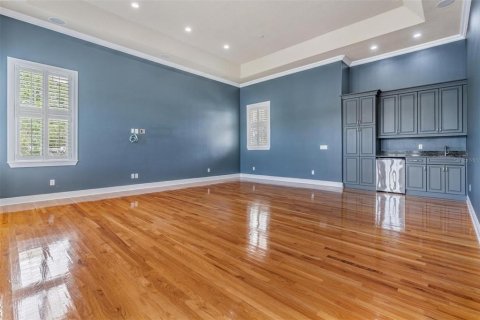 Casa en venta en Tampa, Florida, 5 dormitorios, 390.56 m2 № 1803761 - foto 23