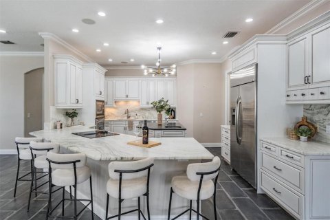 Casa en venta en Tampa, Florida, 5 dormitorios, 390.56 m2 № 1803761 - foto 8