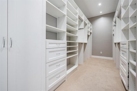 Casa en venta en Tampa, Florida, 5 dormitorios, 390.56 m2 № 1803761 - foto 29