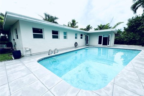 Купить виллу или дом в Норт-Майами, Флорида 3 спальни, 152.45м2, № 2005520 - фото 3