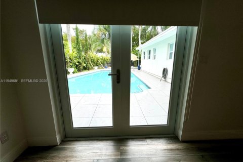 Купить виллу или дом в Норт-Майами, Флорида 3 спальни, 152.45м2, № 2005520 - фото 17