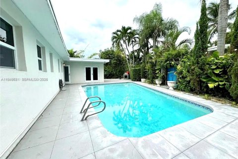 Купить виллу или дом в Норт-Майами, Флорида 3 спальни, 152.45м2, № 2005520 - фото 25