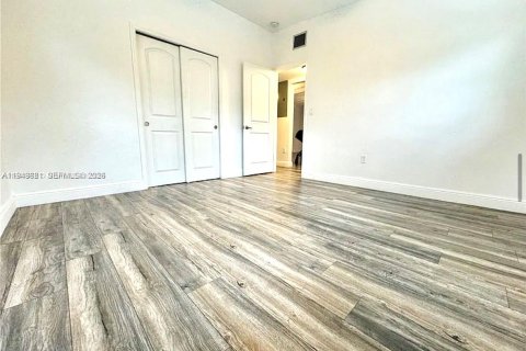 Купить виллу или дом в Норт-Майами, Флорида 3 спальни, 152.45м2, № 2005520 - фото 13