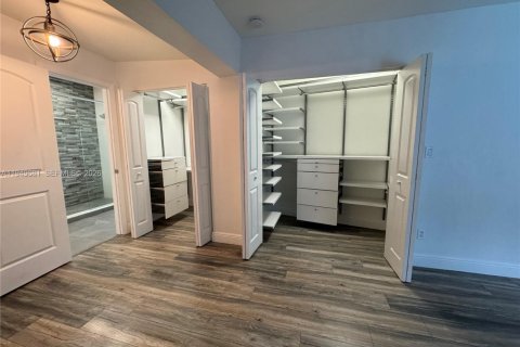 Купить виллу или дом в Норт-Майами, Флорида 3 спальни, 152.45м2, № 2005520 - фото 15