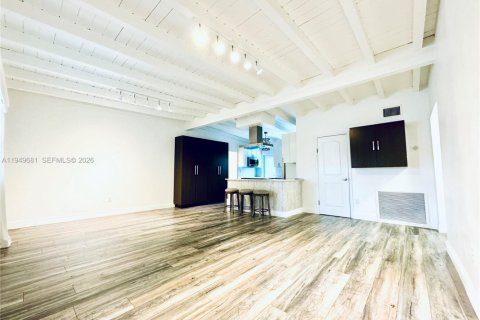 Купить виллу или дом в Норт-Майами, Флорида 3 спальни, 152.45м2, № 2005520 - фото 4