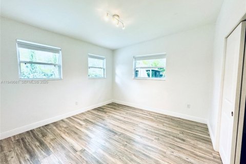 Купить виллу или дом в Норт-Майами, Флорида 3 спальни, 152.45м2, № 2005520 - фото 11