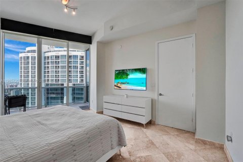 Condo in Sunny Isles Beach, Florida, 2 bedrooms  № 2047395 - photo 16