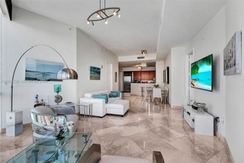 Condo in Sunny Isles Beach, Florida, 2 bedrooms  № 2047395 - photo 5