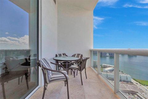 Condo in Sunny Isles Beach, Florida, 2 bedrooms  № 2047395 - photo 13