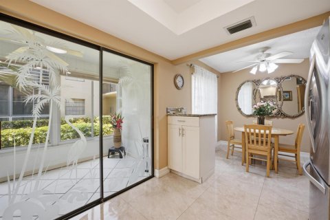Condo in Delray Beach, Florida, 2 bedrooms  № 2251660 - photo 5