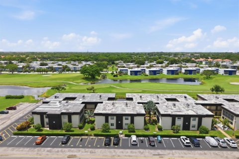 Condo in Delray Beach, Florida, 2 bedrooms  № 2251660 - photo 26