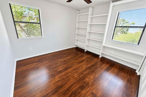 Villa ou maison à louer à Pembroke Pines, Floride: 4 chambres, 211.45 m2 № 2387079 - photo 8