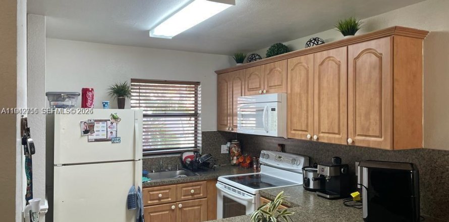 Touwnhouse à Hialeah, Floride 2 chambres, 93.18 m2 № 2000131