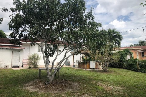 House in Miami, Florida 3 bedrooms, 81.29 sq.m. № 935719 - photo 7