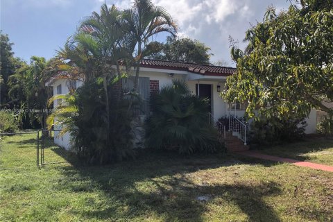 House in Miami, Florida 3 bedrooms, 81.29 sq.m. № 935719 - photo 4