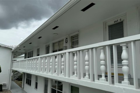Condominio en venta en West Palm Beach, Florida, 1 dormitorio, 52.95 m2 № 2034420 - foto 2