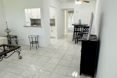 Condominio en venta en West Palm Beach, Florida, 1 dormitorio, 52.95 m2 № 2034420 - foto 5