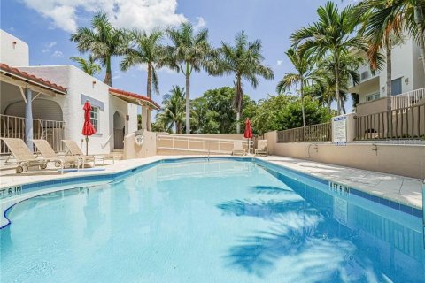 Adosado en alquiler en St. Lucie, Florida, 3 dormitorios, 140.93 m2 № 1686871 - foto 11