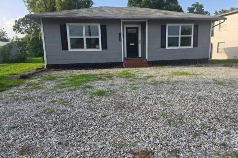 Commercial property in Lakeland, Florida 85.93 sq.m. № 1801321 - photo 1