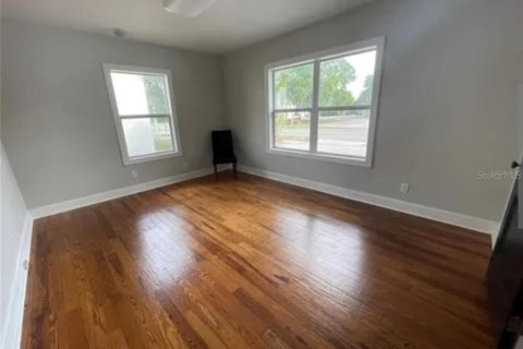 Commercial property in Lakeland, Florida 85.93 sq.m. № 1801321 - photo 4