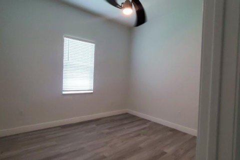 House in Punta Gorda, Florida 3 bedrooms, 205.69 sq.m. № 1684837 - photo 23