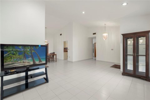 Купить виллу или дом в Майами, Флорида 3 спальни, 185.99м2, № 2389706 - фото 7