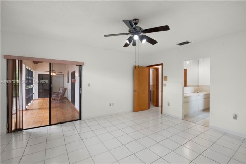 Купить виллу или дом в Майами, Флорида 3 спальни, 185.99м2, № 2389706 - фото 16