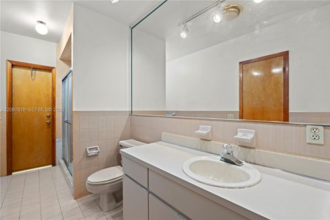 Купить виллу или дом в Майами, Флорида 3 спальни, 185.99м2, № 2389706 - фото 27