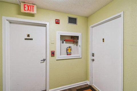 Copropriété à louer à South Pasadena, Floride: 2 chambres, 120.77 m2 № 2273157 - photo 6