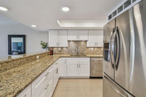 Copropriété à louer à South Pasadena, Floride: 2 chambres, 120.77 m2 № 2273157 - photo 11