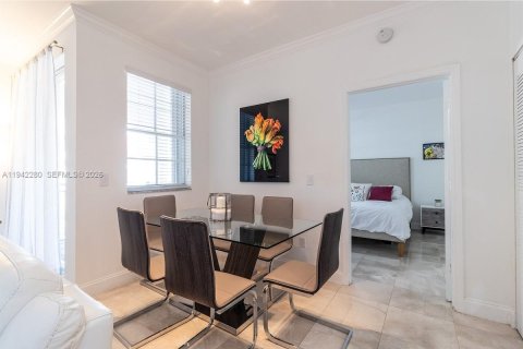 Copropriété à louer à Aventura, Floride: 2 chambres, 110.65 m2 № 1999452 - photo 11