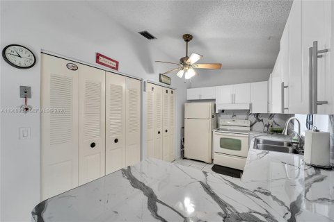 Купить виллу или дом в Холливуд, Флорида 3 спальни, 101.45м2, № 2023542 - фото 22