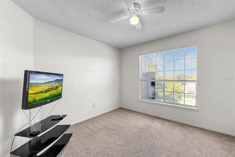 Condo in Orlando, Florida, 2 bedrooms  № 1918734 - photo 27