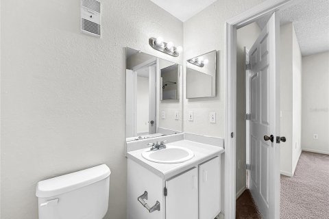 Condo in Orlando, Florida, 2 bedrooms  № 1918734 - photo 26