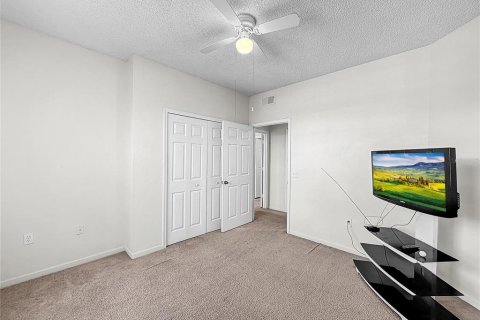 Condo in Orlando, Florida, 2 bedrooms  № 1918734 - photo 29