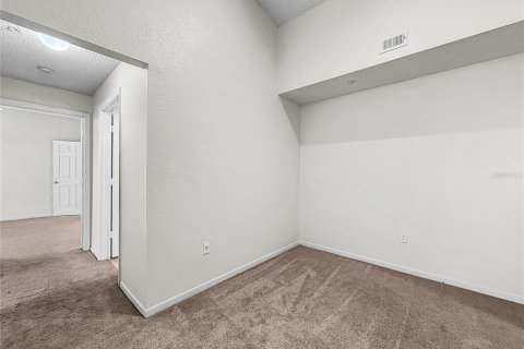 Condo in Orlando, Florida, 2 bedrooms  № 1918734 - photo 22