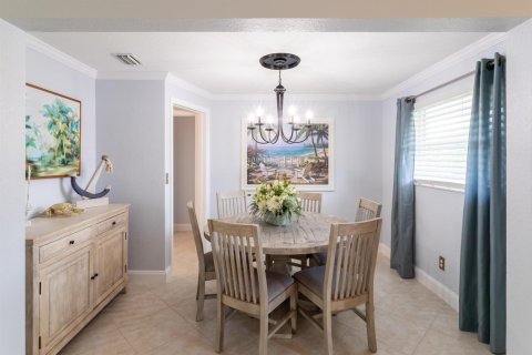 House in Palm Beach Gardens, Florida 3 bedrooms, 111.48 sq.m. № 2250765 - photo 21