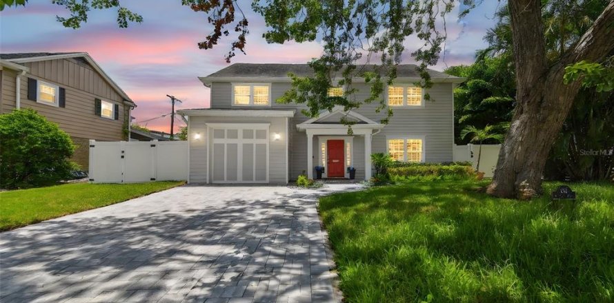 Casa en Tampa, Florida 5 dormitorios, 269.14 m2 № 1822407