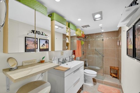 Купить кондоминиум в Уэст-Палм-Бич, Флорида 3 комнаты, 62.43м2, № 2082386 - фото 4