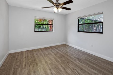 Casa en venta en Orlando, Florida, 4 dormitorios, 188.31 m2 № 1795670 - foto 19