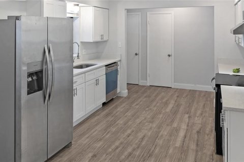 Casa en venta en Orlando, Florida, 4 dormitorios, 188.31 m2 № 1795670 - foto 7