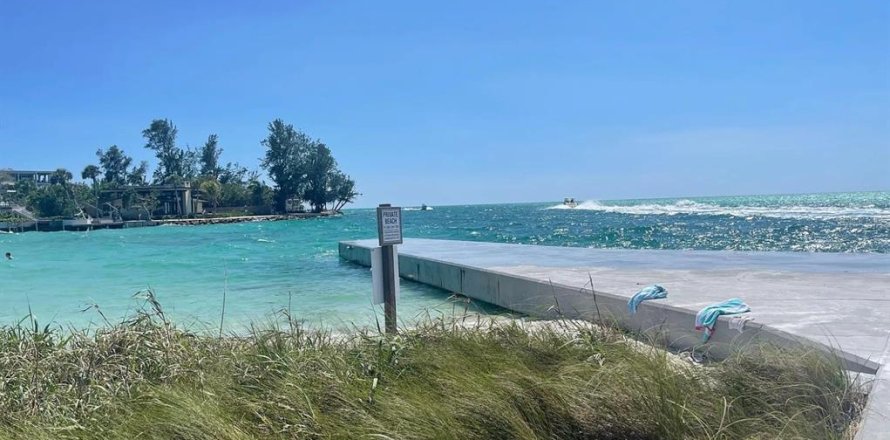 Townhouse in Sarasota, Florida 2 bedrooms, 91.14 sq.m. № 2233541
