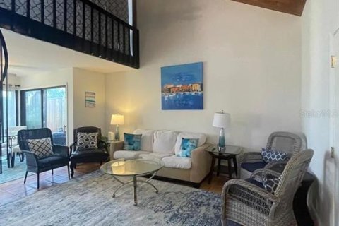 Townhouse in Sarasota, Florida 2 bedrooms, 91.14 sq.m. № 2233541 - photo 4