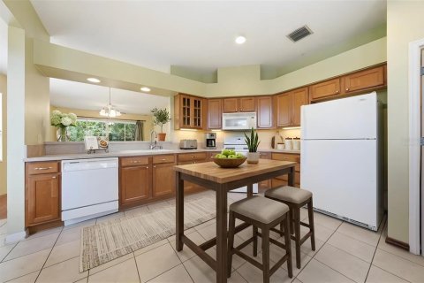 House in Tavares, Florida 3 bedrooms, 138.33 sq.m. № 2092936 - photo 10