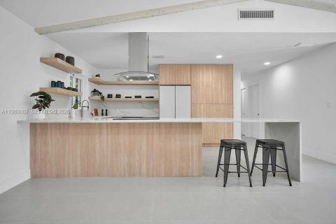 Casa en venta en Wilton Manors, Florida, 4 dormitorios, 208.1 m2 № 2049673 - foto 12