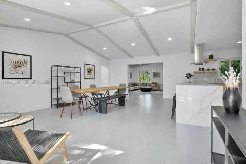 Casa en venta en Wilton Manors, Florida, 4 dormitorios, 208.1 m2 № 2049673 - foto 3