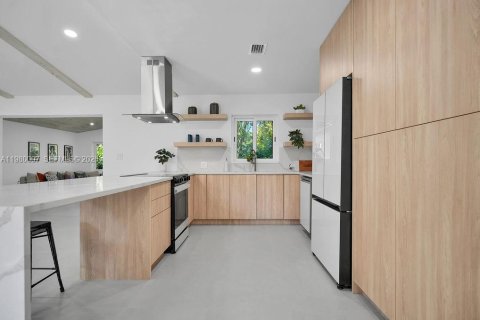 Casa en venta en Wilton Manors, Florida, 4 dormitorios, 208.1 m2 № 2049673 - foto 4