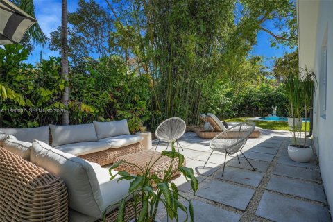 Casa en venta en Wilton Manors, Florida, 4 dormitorios, 208.1 m2 № 2049673 - foto 8