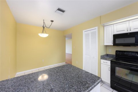 Adosado en venta en Lake Mary, Florida, 2 dormitorios, 143.44 m2 № 1658601 - foto 24