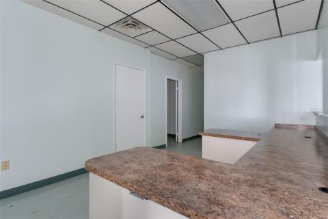 Immobilier commercial à louer à Crystal River, Floride: 148.64 m2 № 2102136 - photo 12